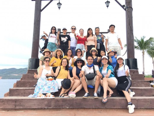 MQN tổ chức chuyến đi tham quan Quảng Ngãi - Nha Trang cho tập thể phụ nữ khối Văn phòng Công ty.