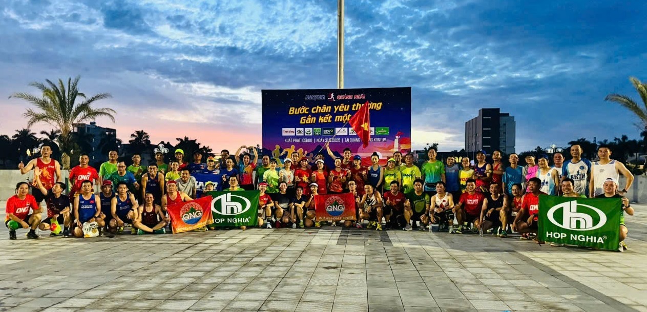 “Bước chân yêu thương – Gắn kết một nhà”
